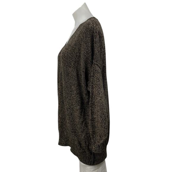 BCBGeneration Women's Gray V Neck Pullover Knit Long Sleeve Sweater Top Size M - Picture 2 of 5